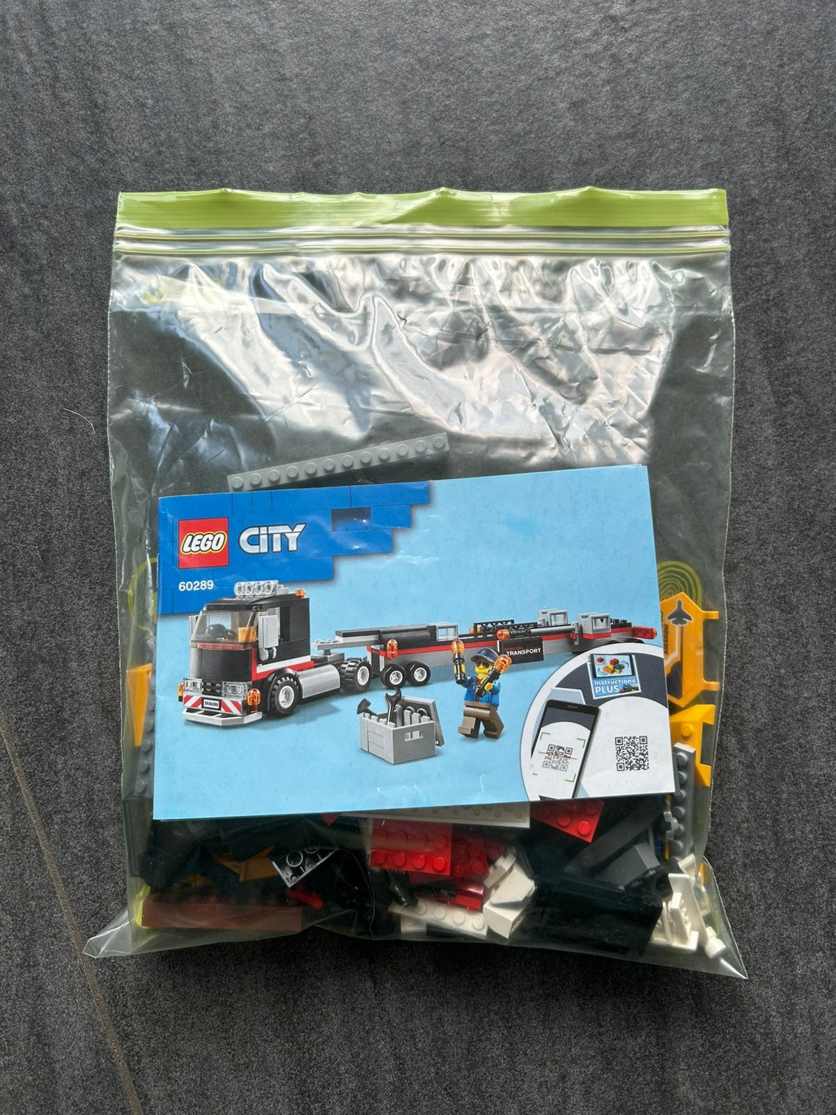 Te koop Lego vrachtwagen/ vliegtuig 60289, Ophalen, City, Lego, Zo goed als nieuw