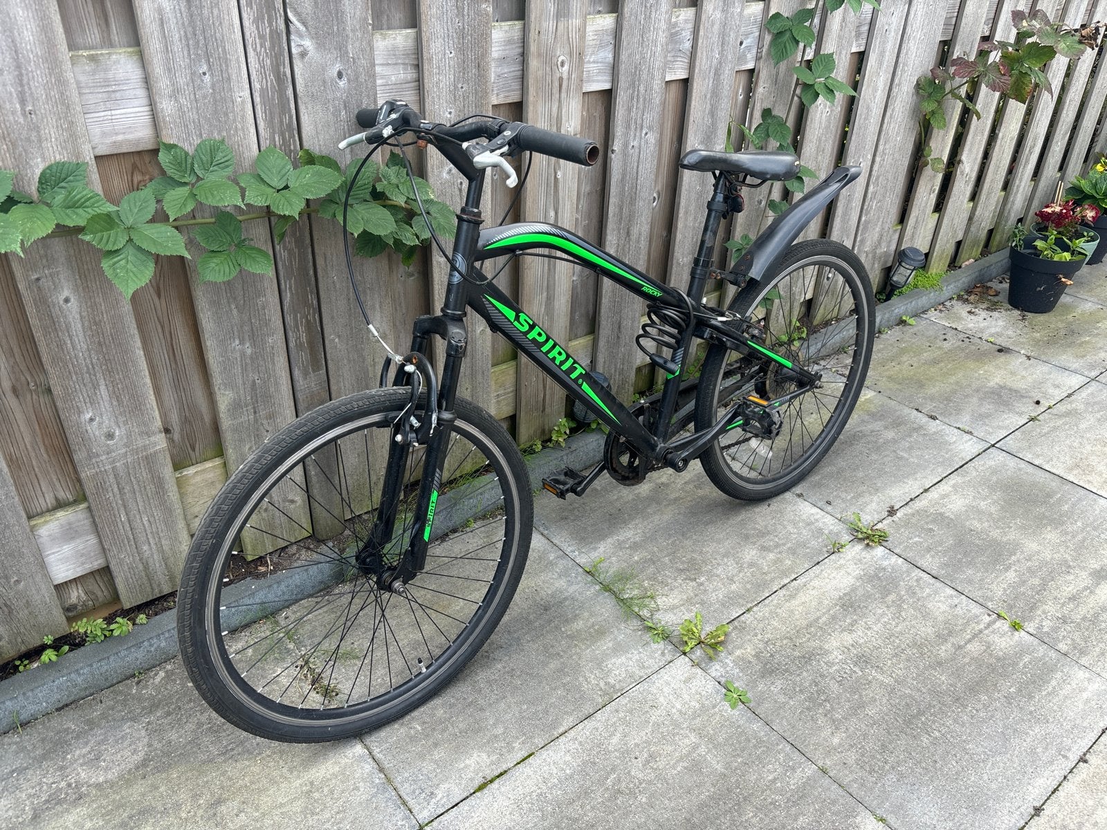 Spirit Mountainbike - Zwart/Groen, Gebruikt, Velgrem, Versnellingen, 53 tot 57 cm