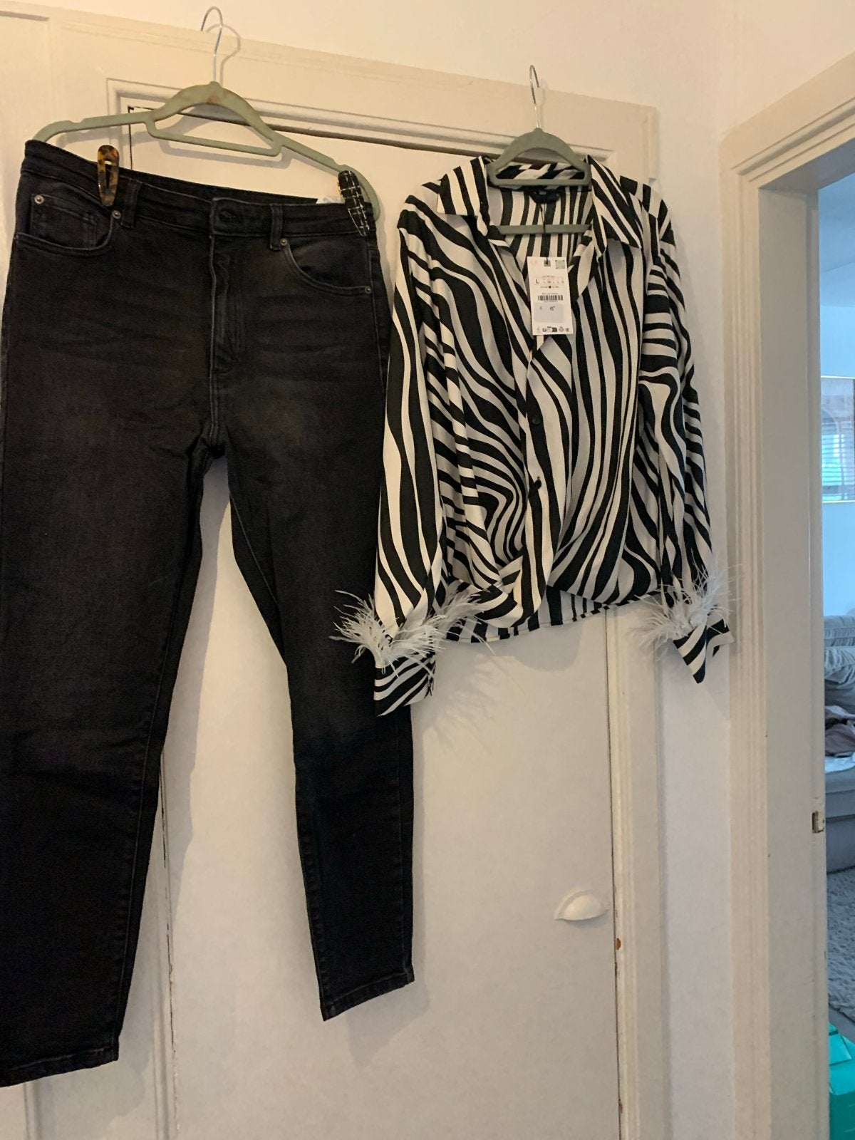 Zara Blouse Maat L Nieuw & Massimo Dutti Spijkerbroek Maat 4, Kleding | Dames, Ophalen of Verzenden, Nieuw, Maat 42/44 (L), Zwart