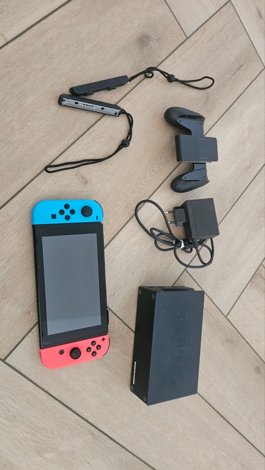 Nintendo Switch V1 - Compleet met Joy-Cons en Dock, Spelcomputers en Games, Ophalen, Gebruikt, Met 2 controllers, Switch Original