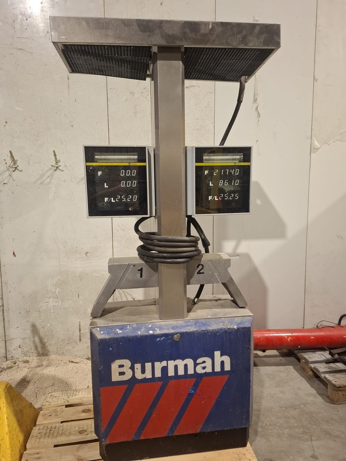 Uniek Burmah brandstofpomp benzinepomp Vintage, Ophalen