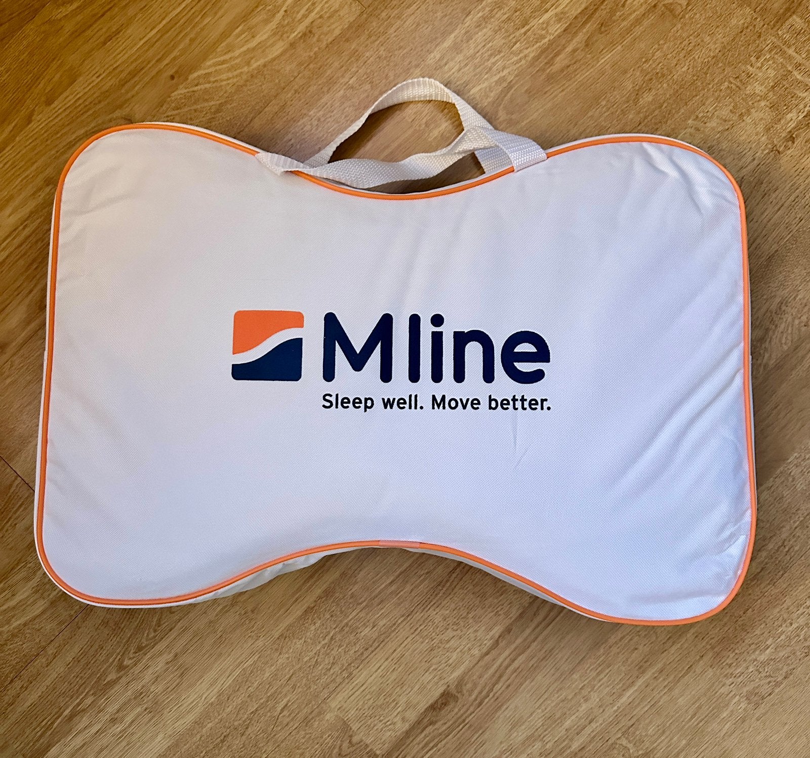 M-Line Athletic pillow NIEUW incl. 2 slopen, Anti-allergisch, Eenpersoons, Wit, Nieuw