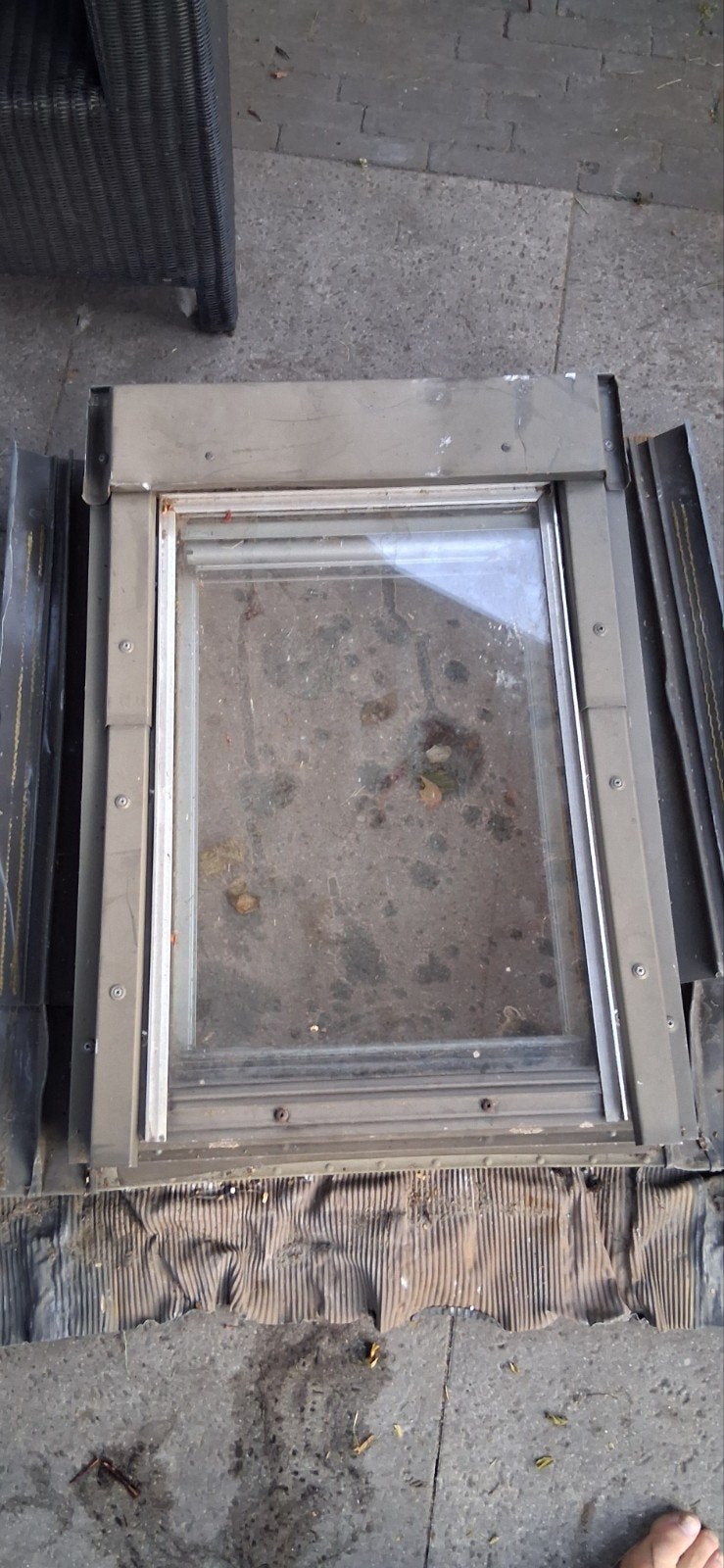 Velux dakraam GGL 102 0000, Ophalen, Gebruikt, Minder dan 80 cm, 80 tot 120 cm