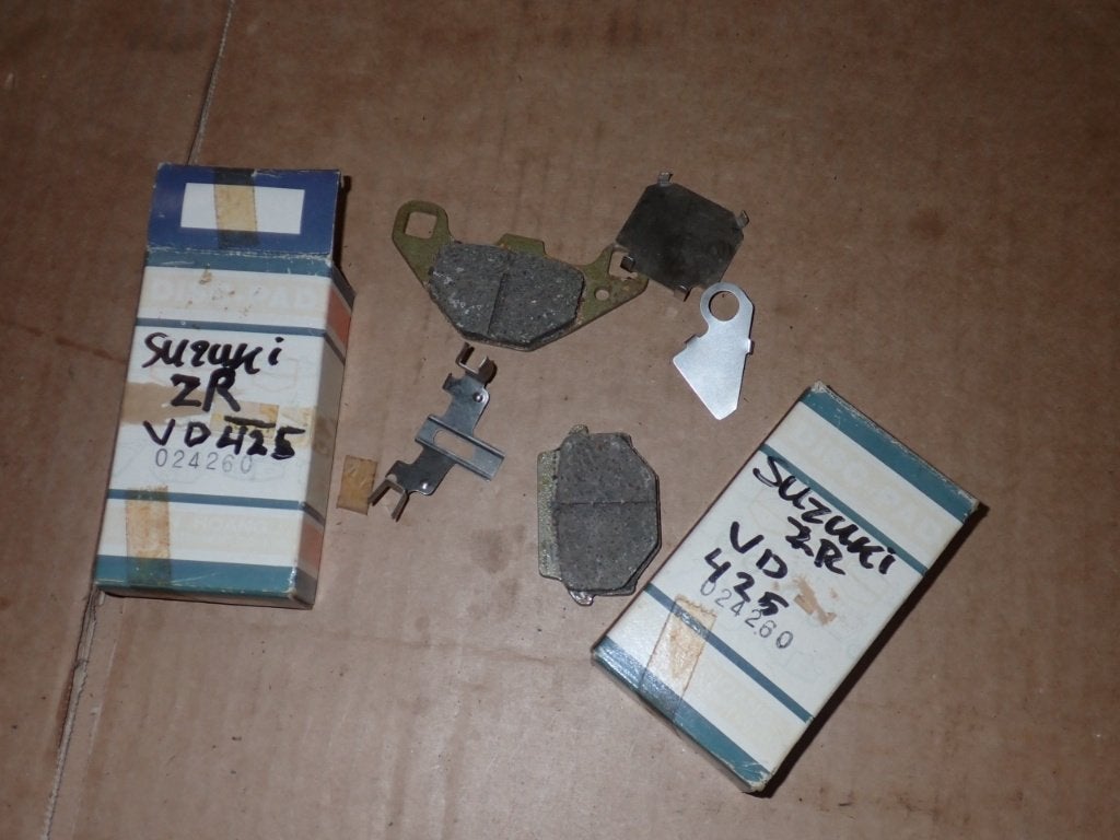 Suzuki RB / RG / OR / ZR 50 1980-1991 Voorrem Blok (2 sets), Verzenden