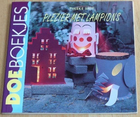 Plezier met lampions  doe0592, Ophalen of Verzenden, Zo goed als nieuw, Overige onderwerpen, Geschikt voor kinderen