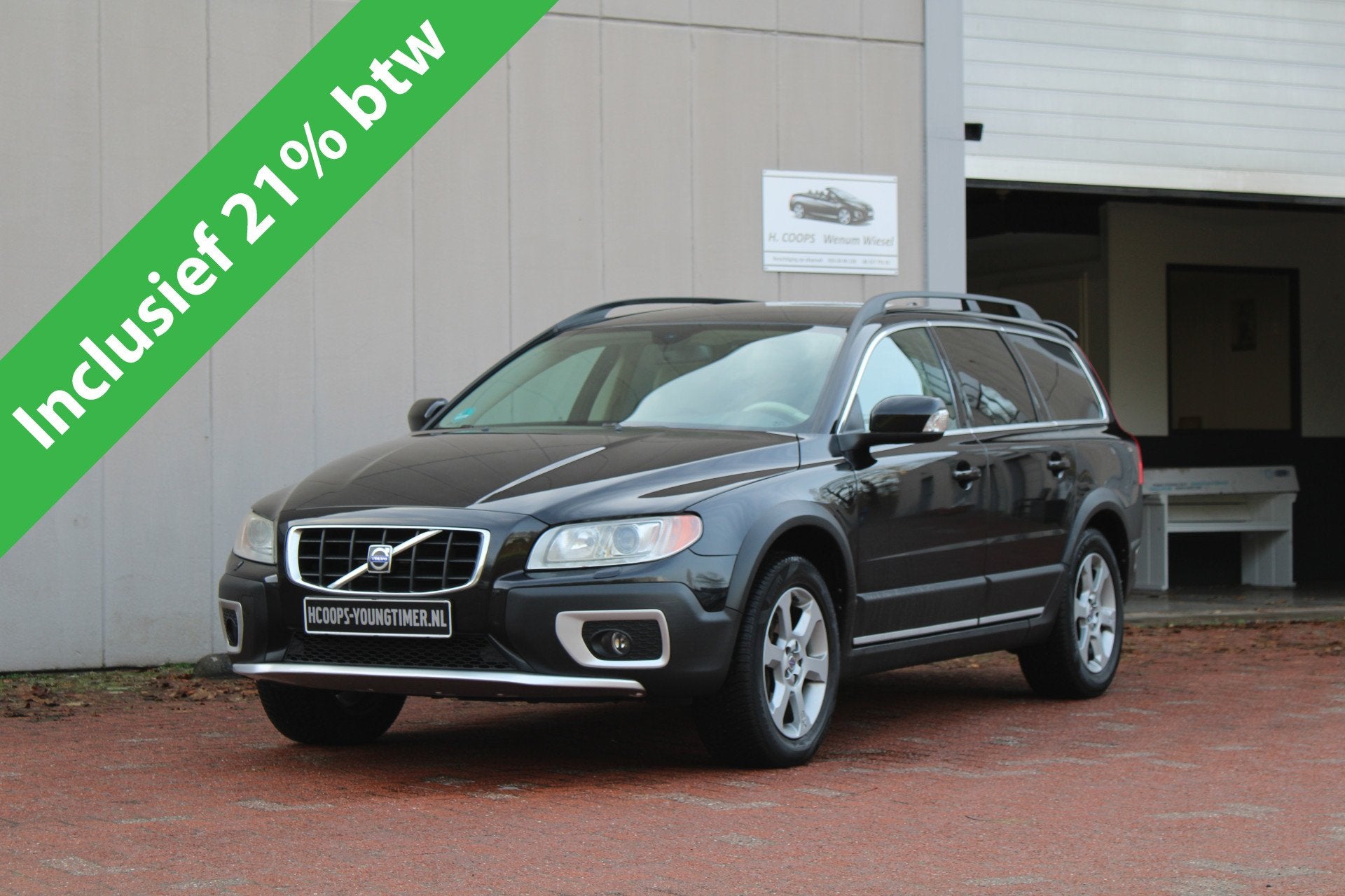 Volvo XC70 3.2 Summum LPG G3 AUTOMAAT YOUNGTIMER incl. 21% B, Auto's, Volvo, Automaat, Met garantie (alle), XC70, Zwart