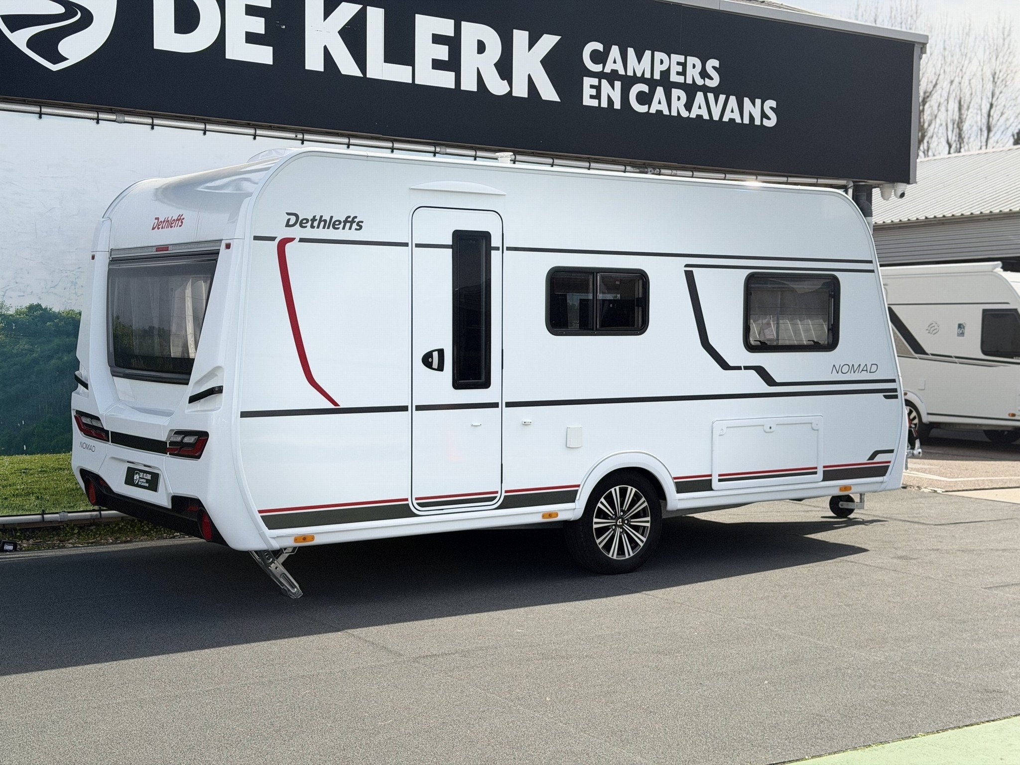 Dethleffs Nomad 460 EL (bj 2026), Caravans en Kamperen, Bedrijf, Info@deklerkcaravans.nl, Klerk Caravans, de, 1250 - 1500 kg