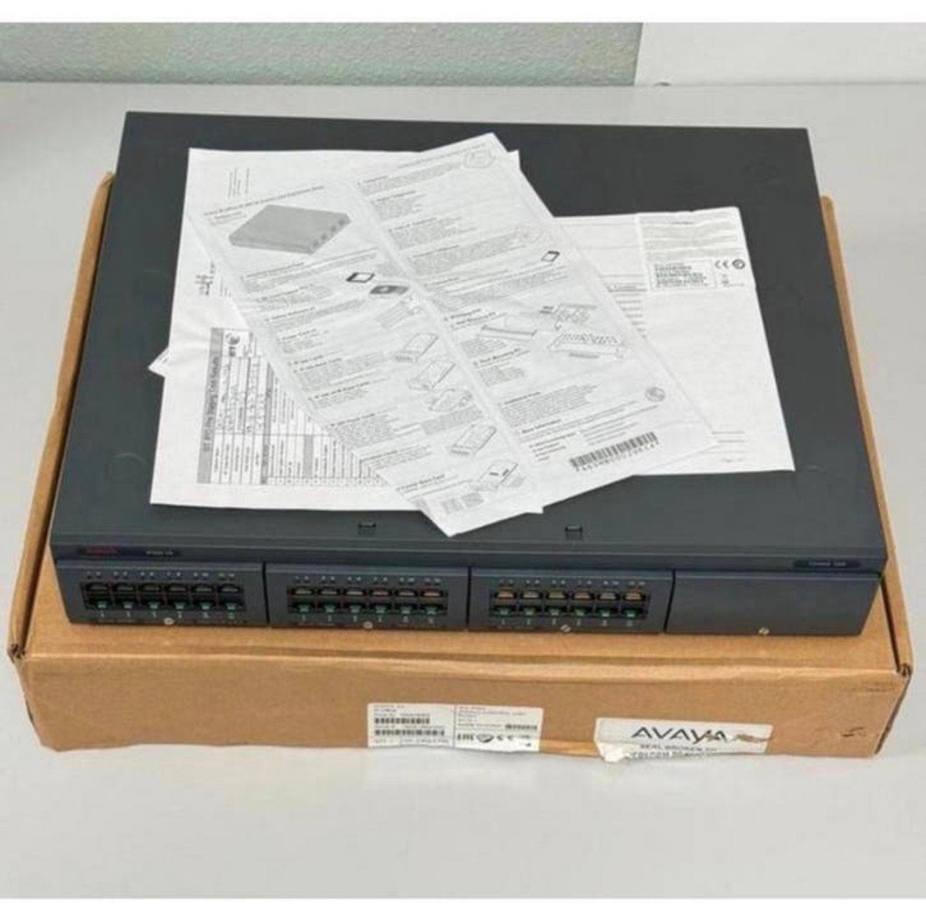 AVAYA ip500 v2 NIEUW v2.0 IP1500V2 control unit 700476005, Nieuw, Ophalen of Verzenden, H, H