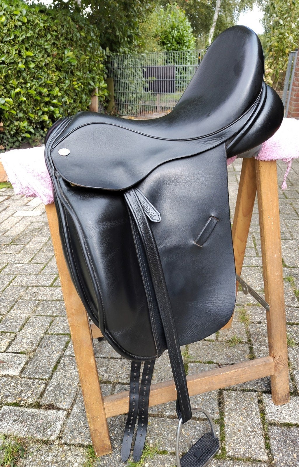 Dresuur zadel te koop, Dieren en Toebehoren, Ophalen, L (17.5 inch), Gebruikt, Dressuur