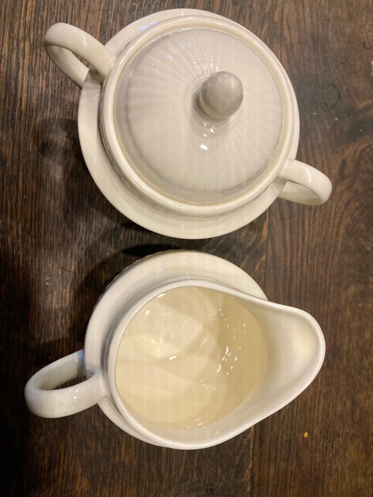 Wedgwood edme melkkannetje en suikerpotje (puntgaaf), Ophalen of Verzenden, Zo goed als nieuw, Aardewerk, Overige typen