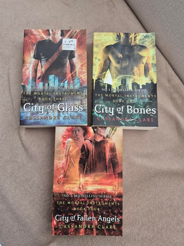 The city of bones boeken, Ophalen of Verzenden, Zo goed als nieuw