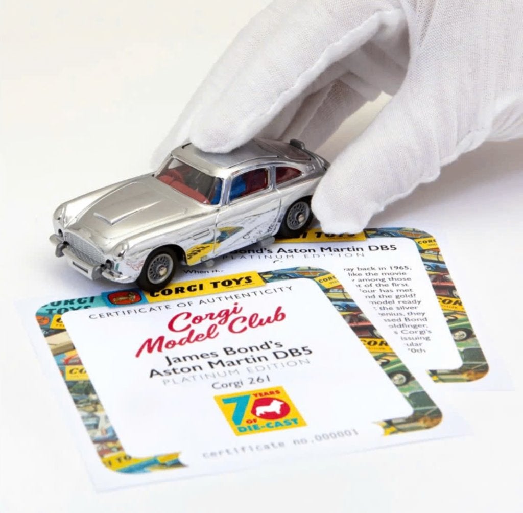 Aston Martin DB5  Platinum James Bond 007 CORGI NEW 1/46 261, Verzenden, Nieuw, Auto, Corgi