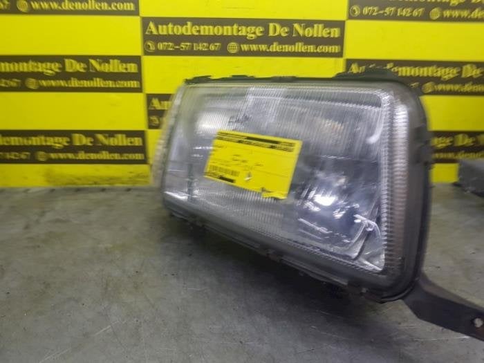 Koplamp rechts van een Audi 80, Gebruikt, -, -, Ophalen of Verzenden