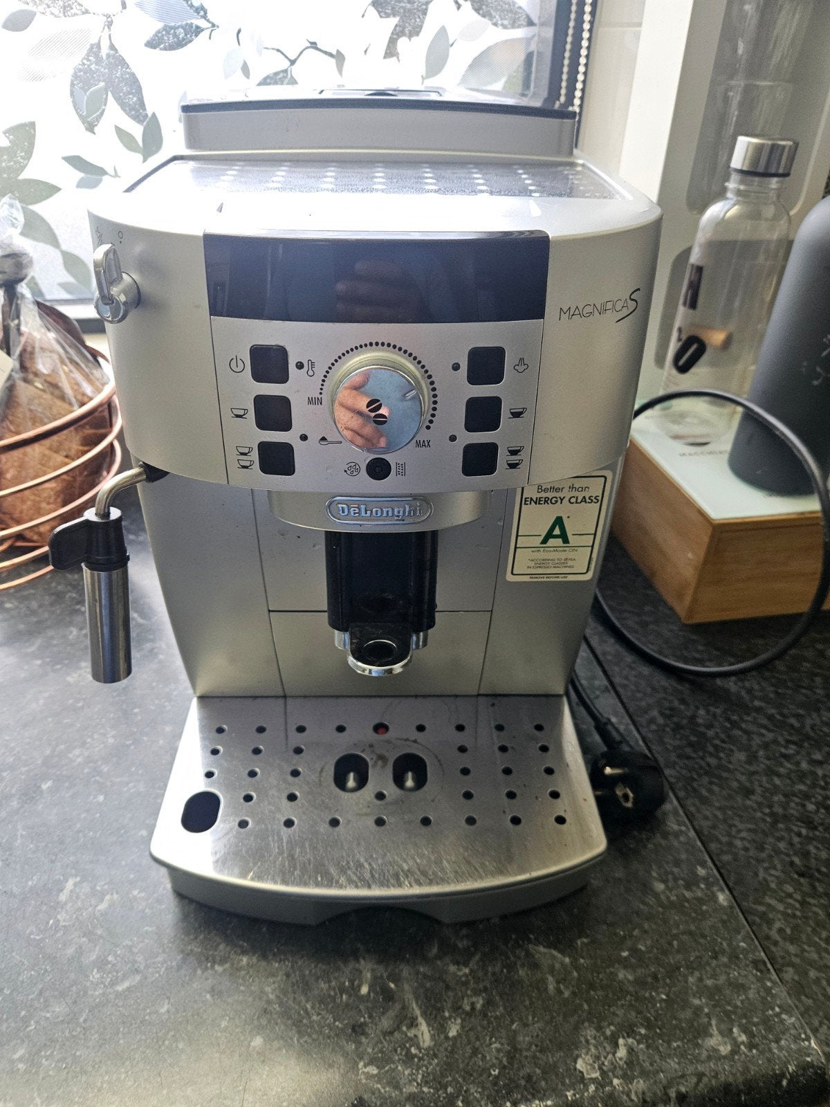 Defecte De'Longhi Magnifica S, Koffiemachine, Niet werkend, Afneembaar waterreservoir, Koffiebonen
