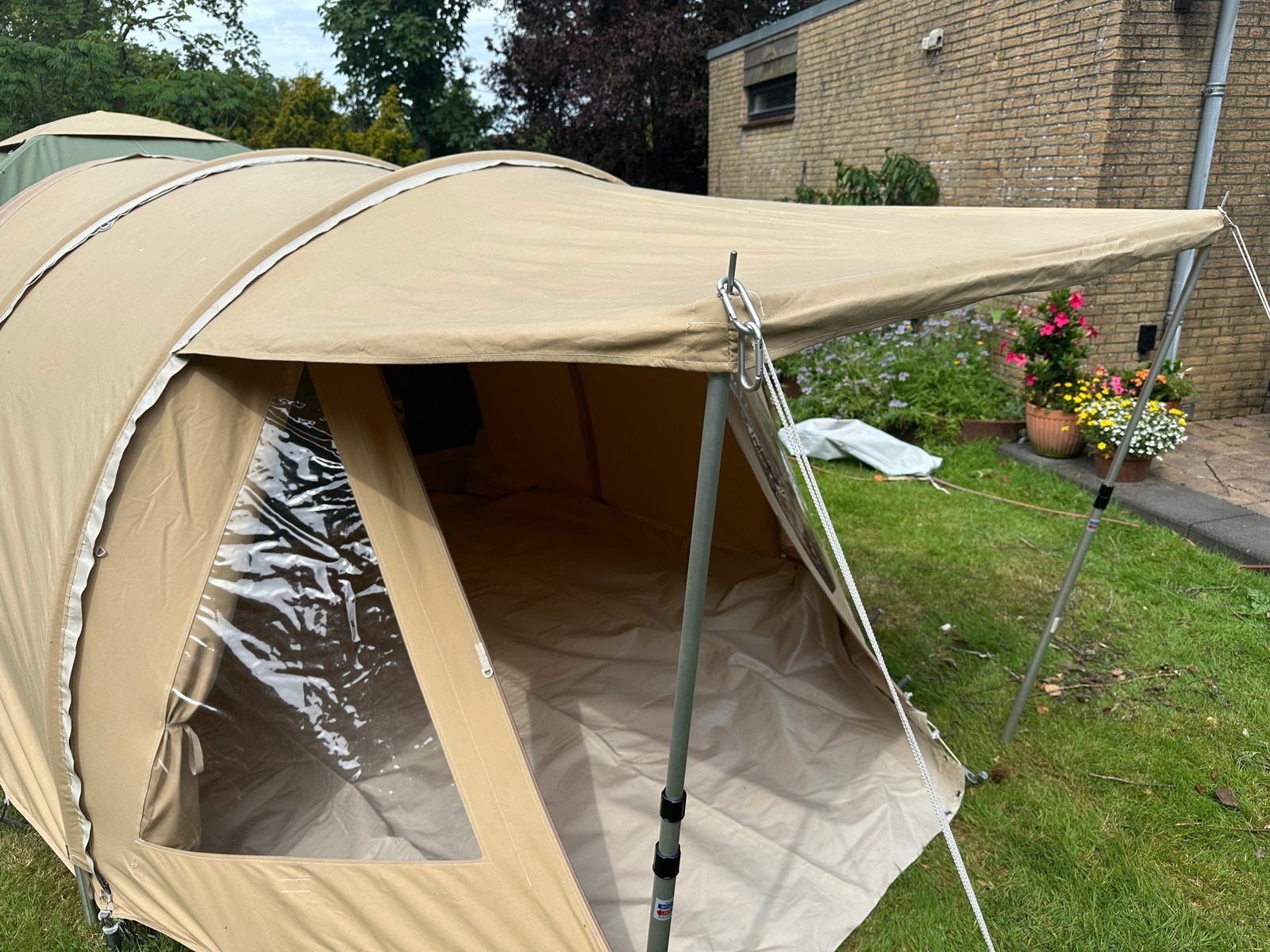 Karsten opblaas tent 260x260 cm met diverse aanbouwdelen, Ophalen, Gebruikt, Tot en met 4