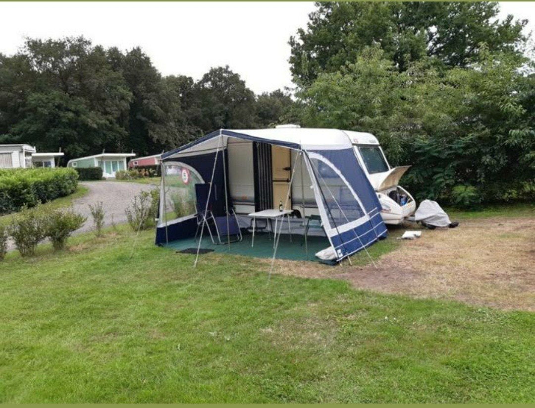 Adria Optima 360 Compacte met voortent, Caravans en Kamperen, Caravans, Rondzit, Koelkast, Particulier, Adria