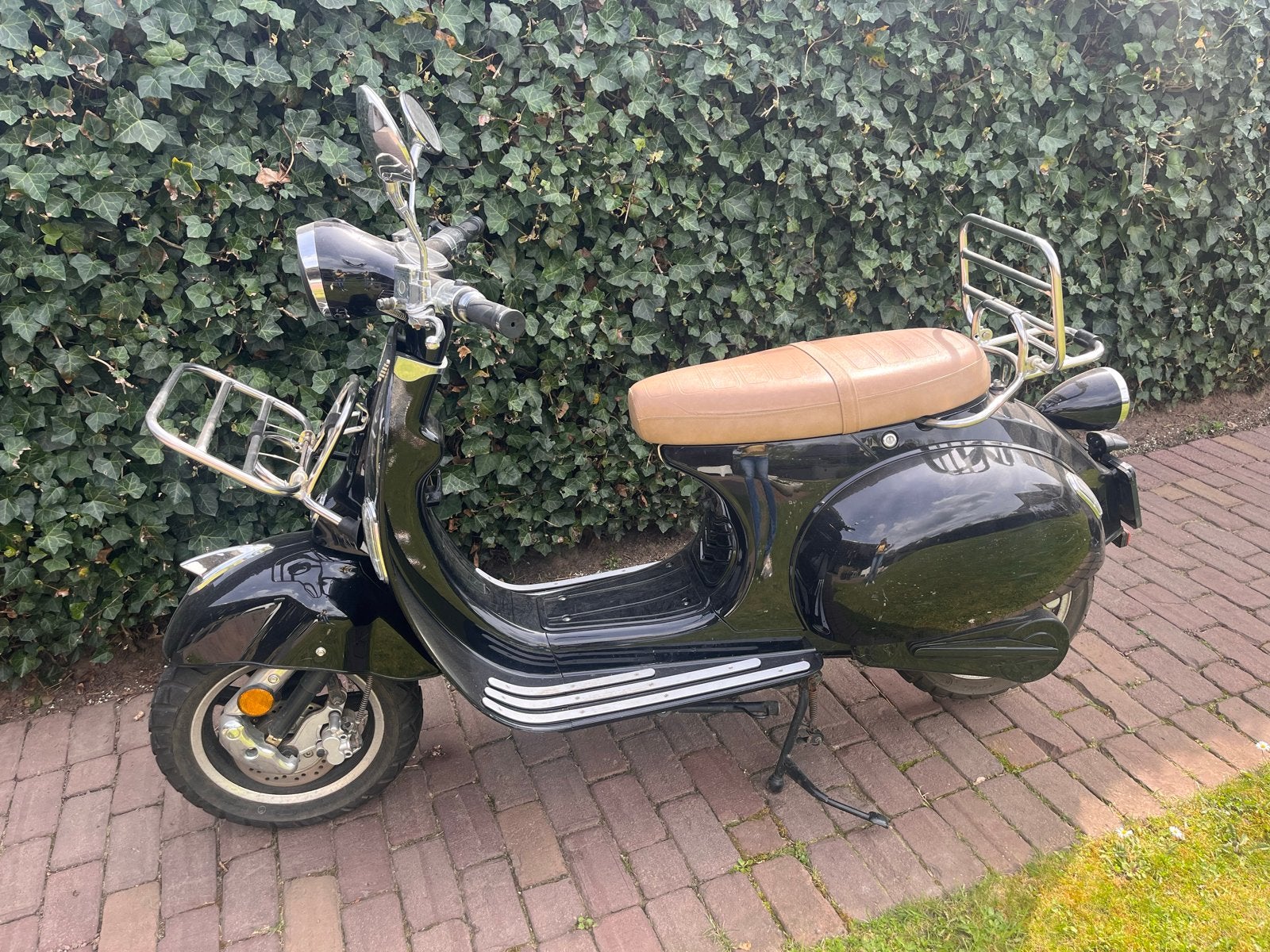 Elektrische Scooter met 2 Accu's - 5400 km, Fietsen en Brommers, Scooters | Overige merken, Ophalen, Gebruikt, Elektrisch, Maximaal 25 km/u