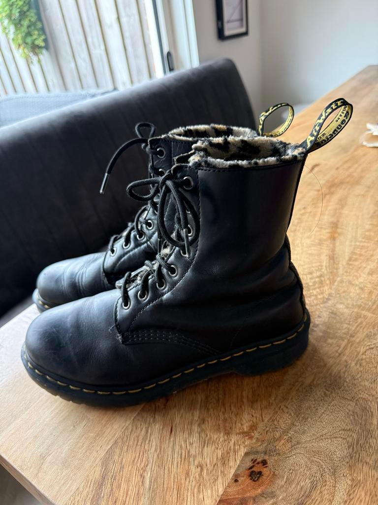 Dr. Martens 1460 Serena Leopard gevoerde laarzen, Zwart, Lage of Enkellaarzen, Ophalen of Verzenden, Gedragen