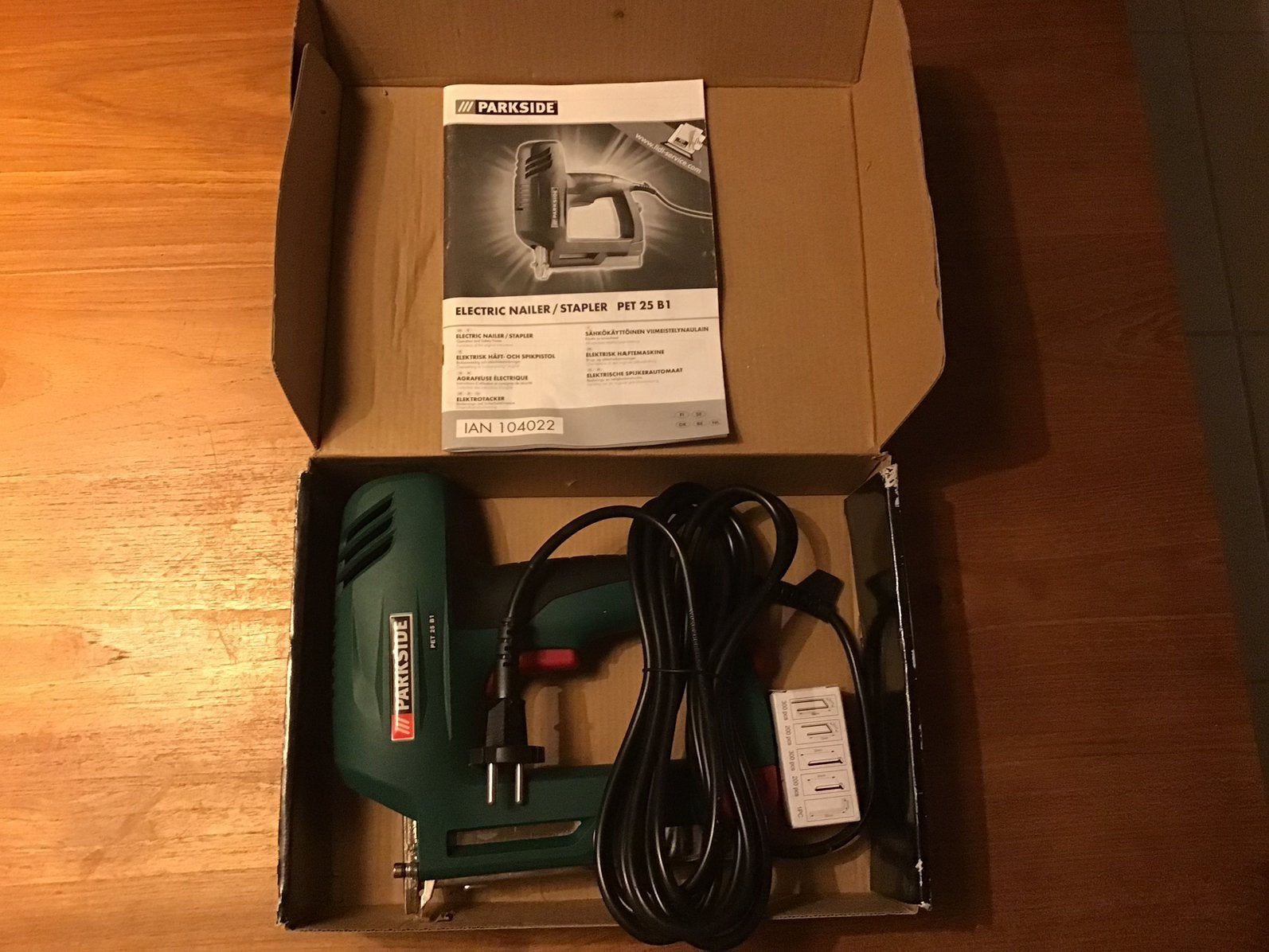 Parkside electrische tacker nieuw in doos, Ophalen of Verzenden, Zo goed als nieuw, 1200 watt of meer, 70 mm of meer