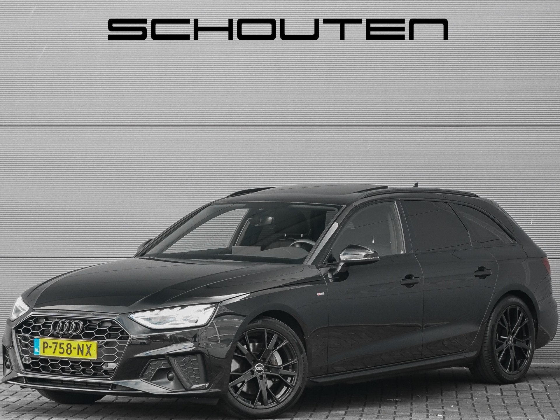 Audi A4 Avant 40 TFSI S Edition Competition Pano ACC Stoelve, Auto's, 12 maanden, Stof, Gebruikt, 4 cilinders