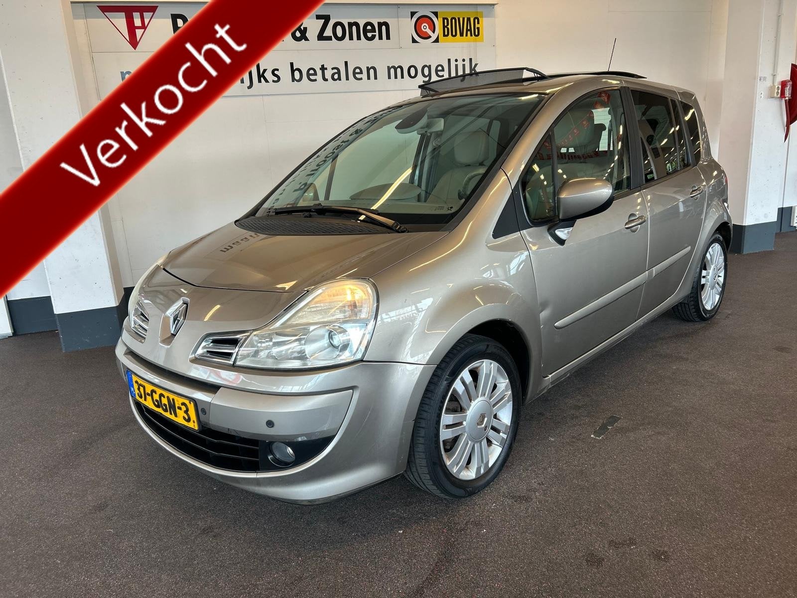 Renault Grand Modus 1.6-16V Dynamique Automaat | Panoramadak, Auto's, Gebruikt, Beige, 4 cilinders, 1210 kg