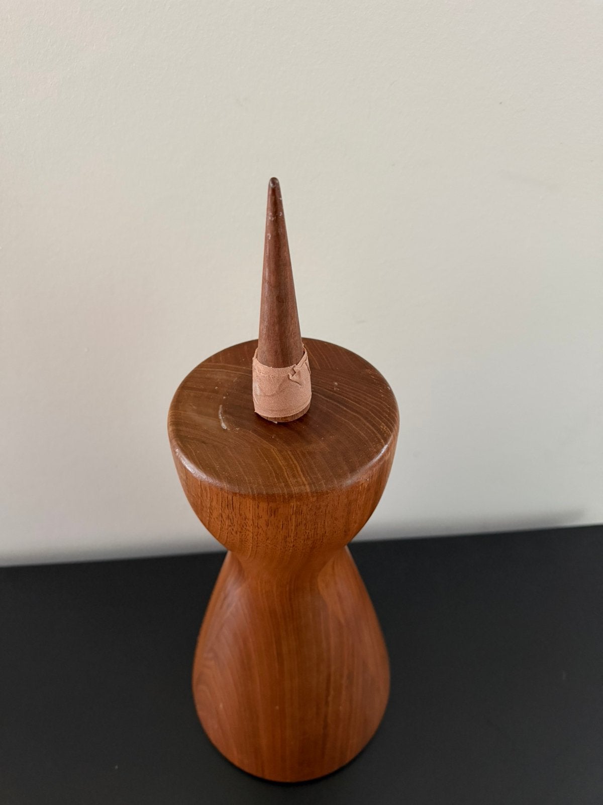 Grote vintage houten kerkkandelaar 48 cm zware penkandelaar, Gebruikt, Bruin, Overige merken, Ophalen of Verzenden