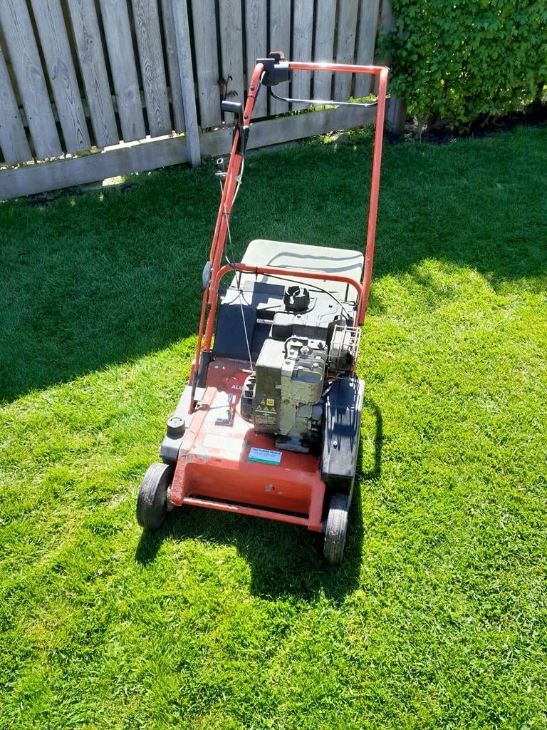 Verticuteermachine te huur - Gezond gazon in een handomdraai, Tuin en Terras, Ophalen of Verzenden, Gebruikt, Benzine, Onbekend