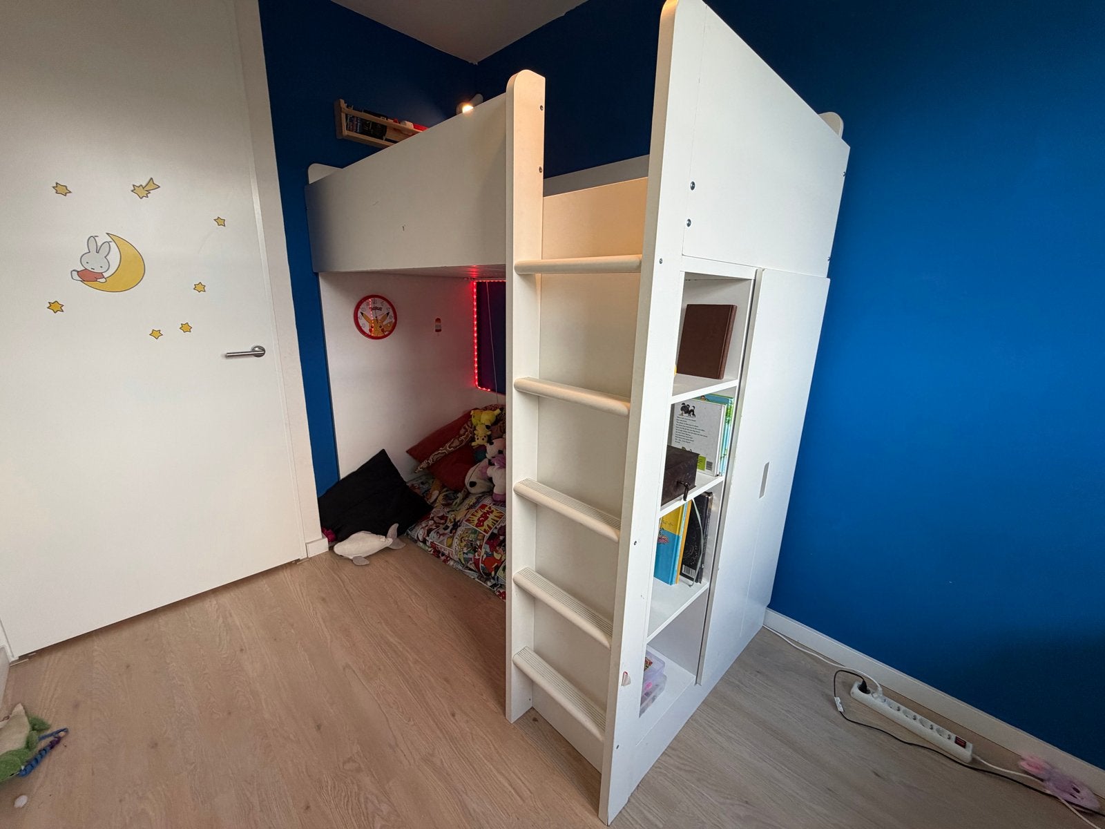 Hoogslaper IKEA Smastad met bureau en opbergruimte, Ophalen, 85 tot 100 cm, Gebruikt, Hoogslaper of Stapelbed