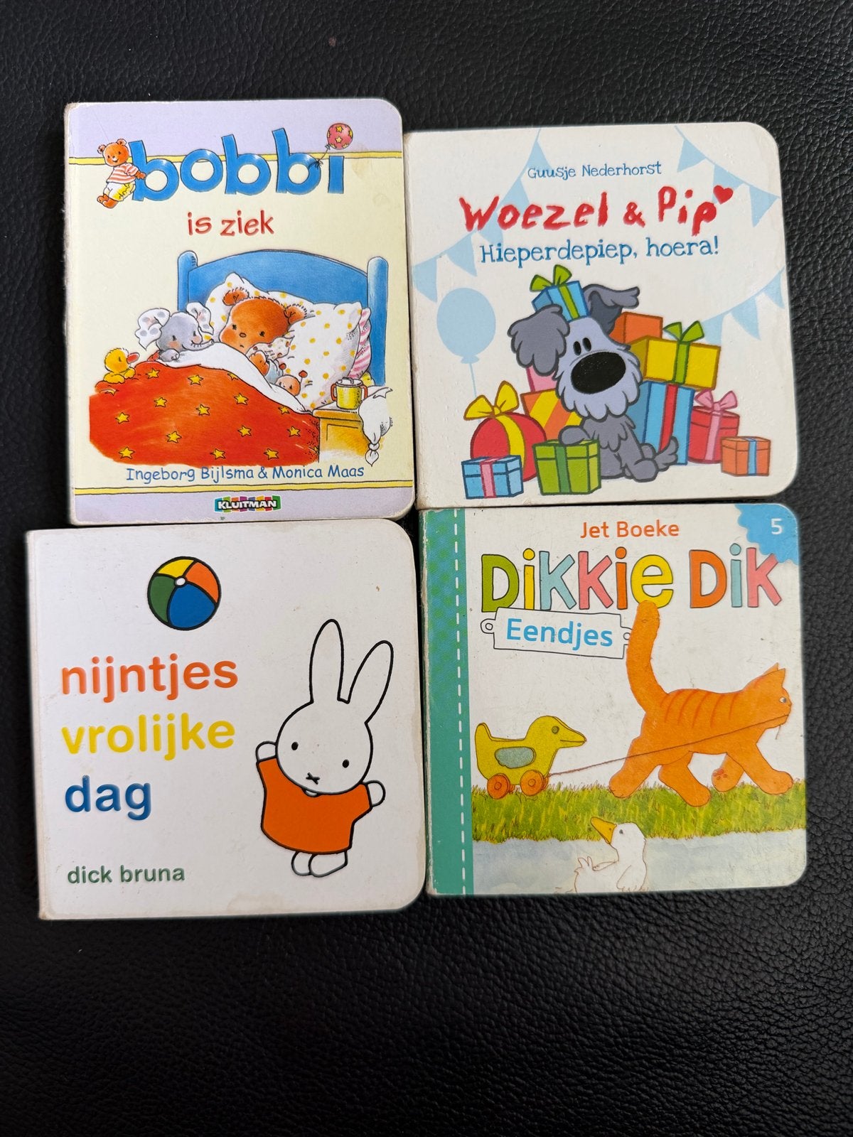 4 babyboekjes: Bobbi, Woezel & Pip, Nijntje, Dikkie Dik, Boeken, Ophalen of Verzenden, Zo goed als nieuw, Uitklap-, Voel- of Ontdekboek