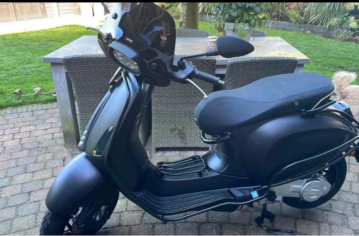 Zo goed als nieuwe Vespa Sprint Mat Zwart, Ophalen, Maximaal 45 km/u, Vespa S, 49 cc