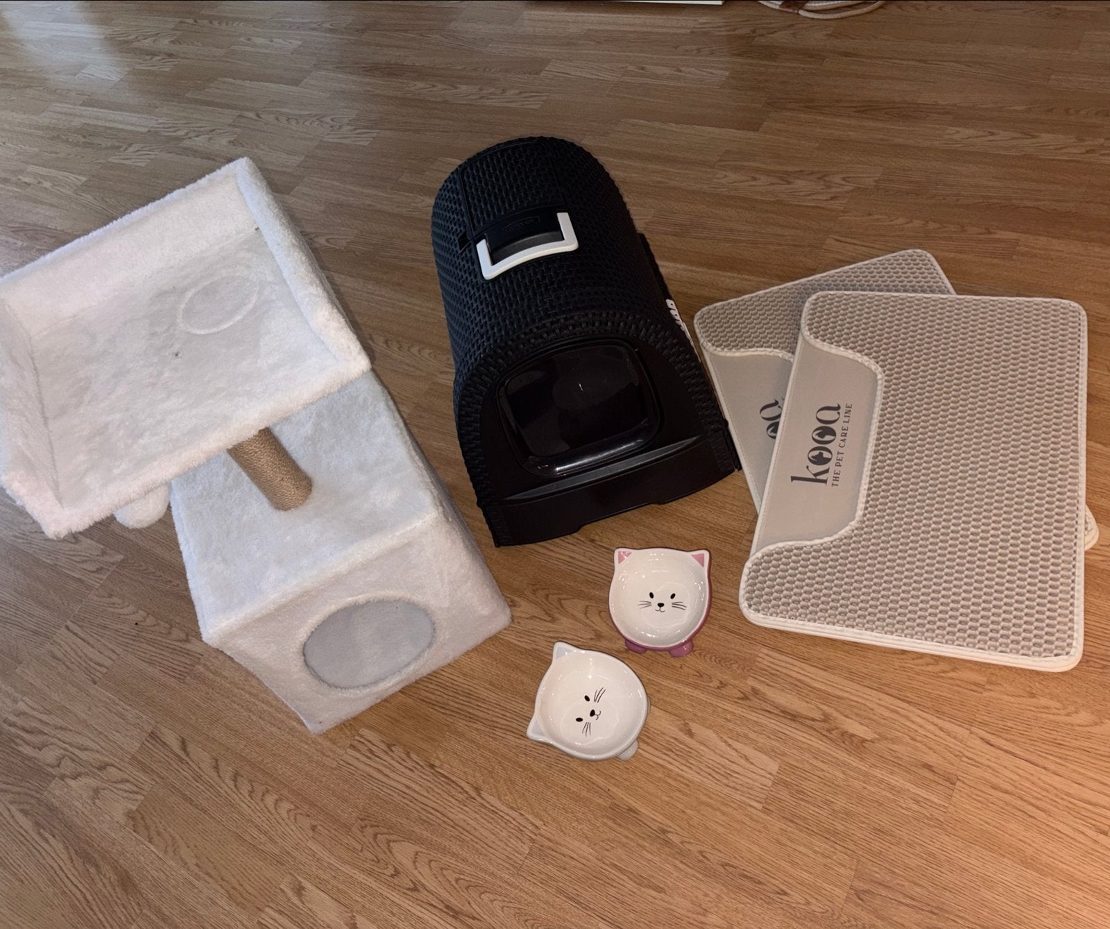 Katten spullen kattenbak/mat, voerbak, krabpaal, Ophalen of Verzenden, Zo goed als nieuw