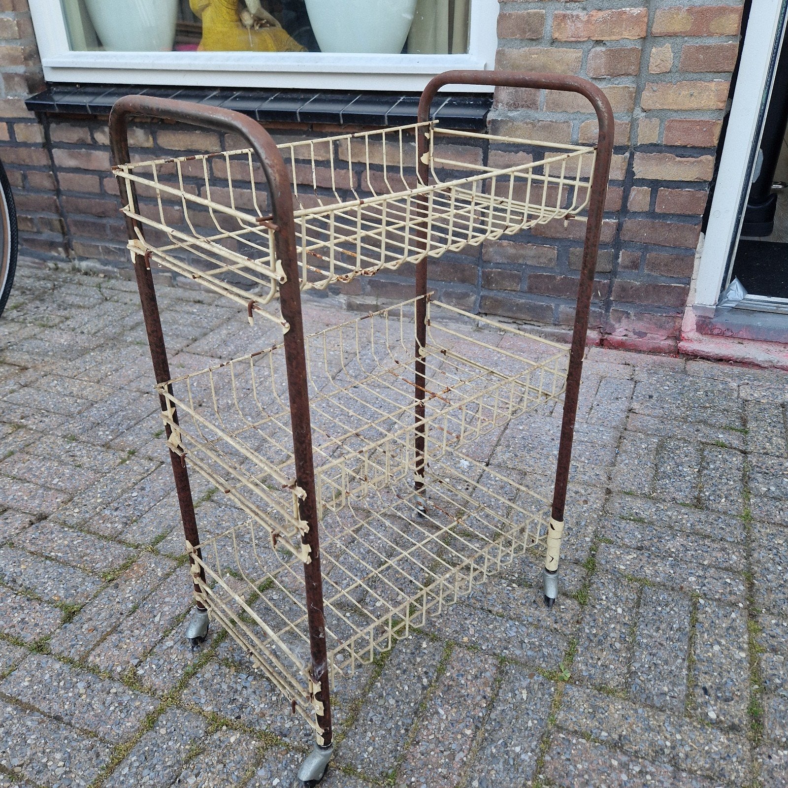 Vintage oude metalen trolley met 3 mandjes en wielen, Antiek en Kunst, Ophalen of Verzenden
