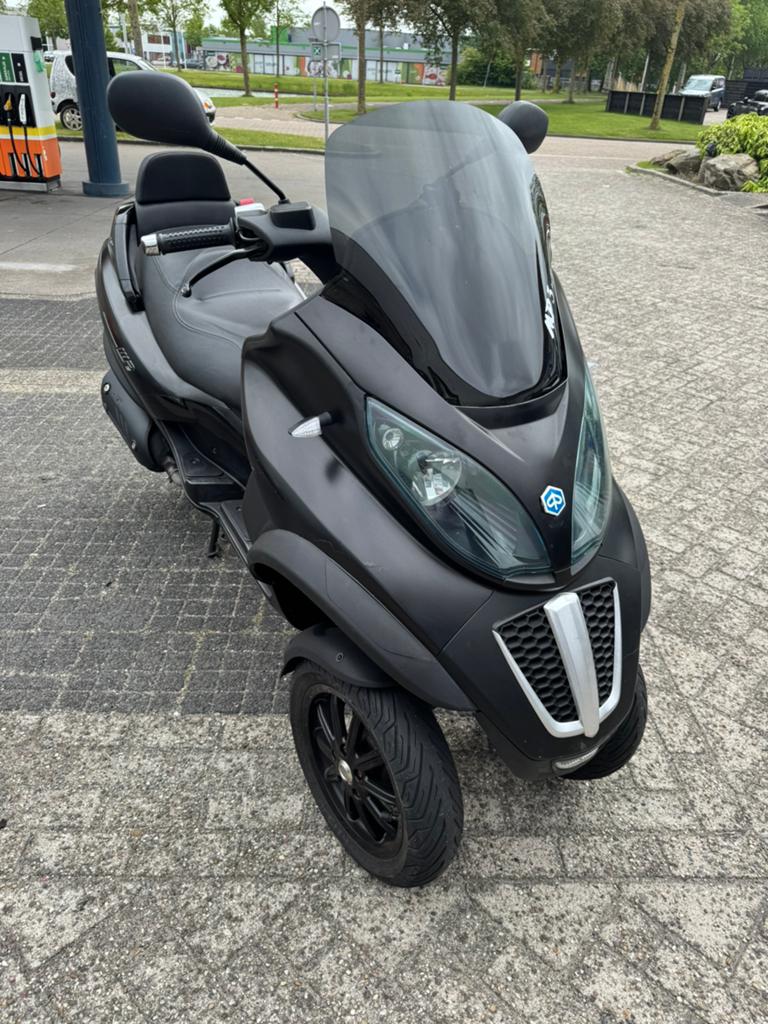 Piaggio motor scooter 250 lt mp3 AUTORIJBEWIJS, Motoren, Particulier, Scooter