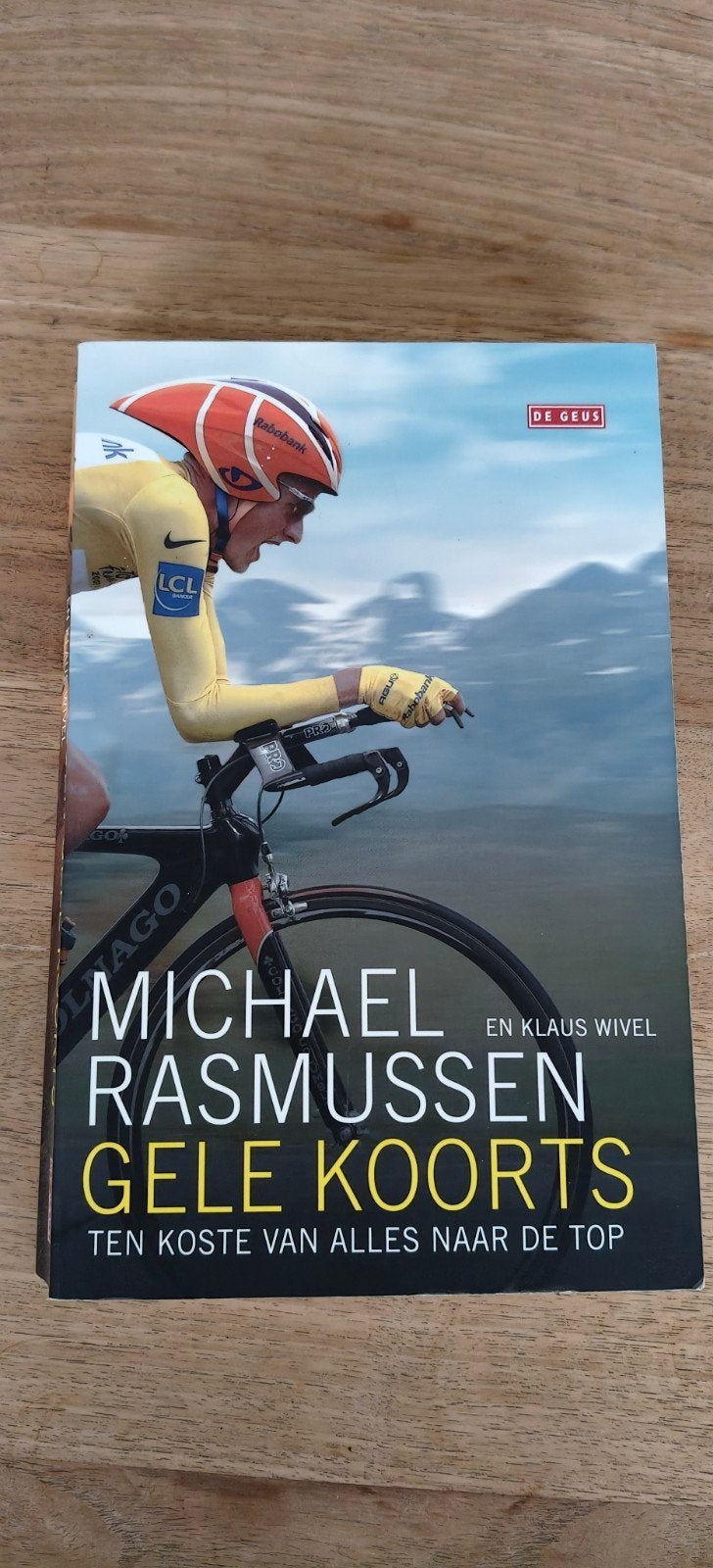 Gele Koorts - Michael Rasmussen (Boek), Ophalen of Verzenden, Gelezen, Michael Rasmussen, Lopen en Fietsen