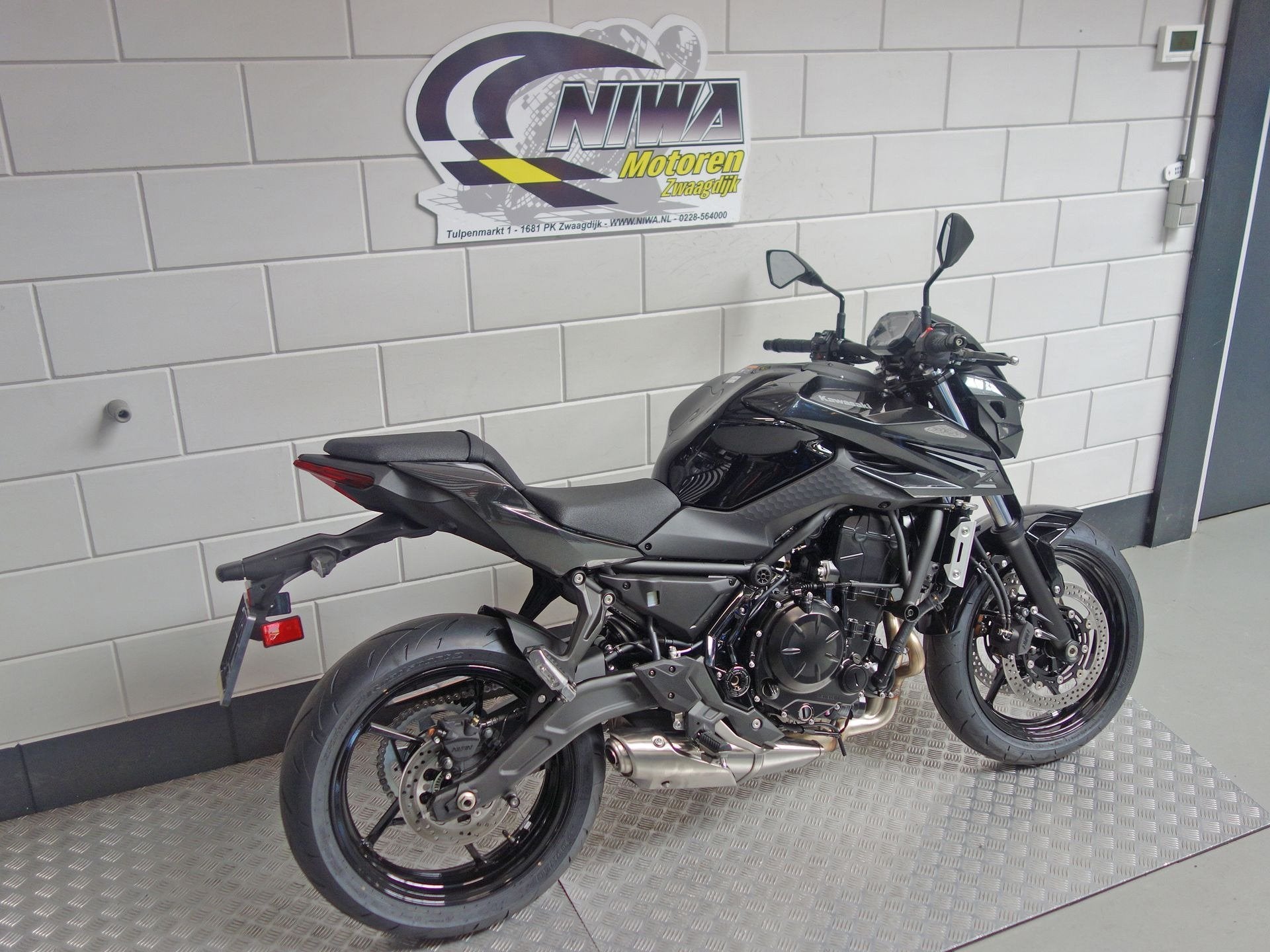 Kawasaki Z650 S, Motoren, 649 cc, Meer dan 35 kW, ABS, Naked bike