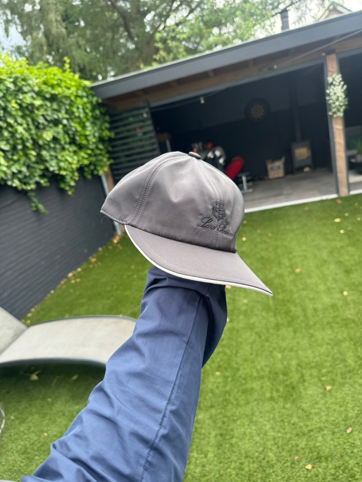 Loro piana cap, shiny black, M, Kleding | Heren, Hoeden en Petten, Ophalen of Verzenden, Zo goed als nieuw