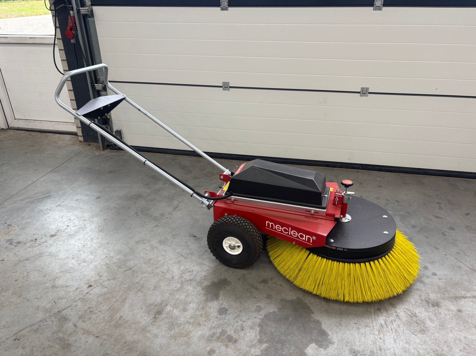 Meclean Radialsweep 85VB showroom model ongebruikt, Ophalen