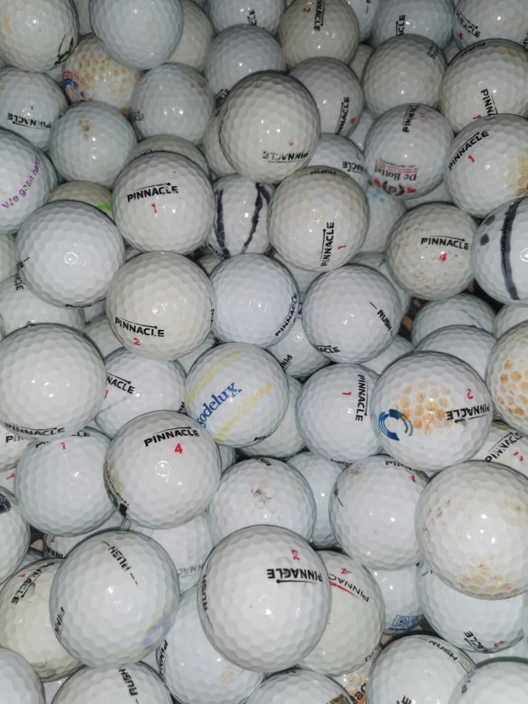 Pinnacle rush golfballen 100 stuks, Sport en Fitness, Golf, Ophalen of Verzenden, Bal(len)