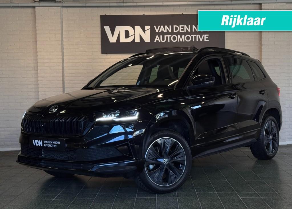 Skoda KAROQ 1.5 TSI ACT Sportline Business DSG Pano Virtual, Automaat, 4 cilinders, Zwart, Karoq