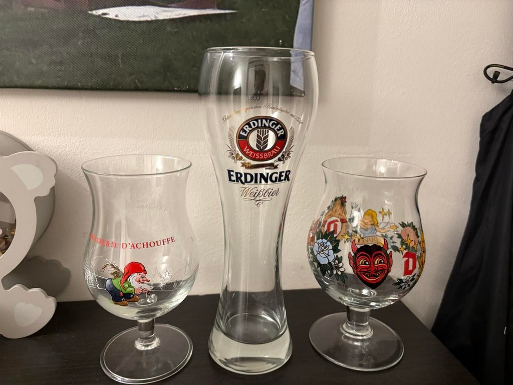 Bierglazen set: Erdinger, La Chouffe en Duvel, Ophalen, Zo goed als nieuw, Meerkleurig, Glas