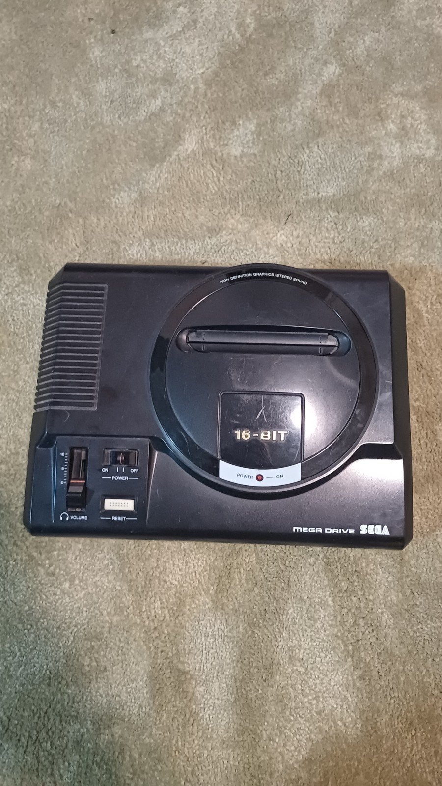 Sega Mega Drive (defect) - Grafische corruptie, Spelcomputers en Games, Spelcomputers | Sega, Ophalen of Verzenden, Niet werkend