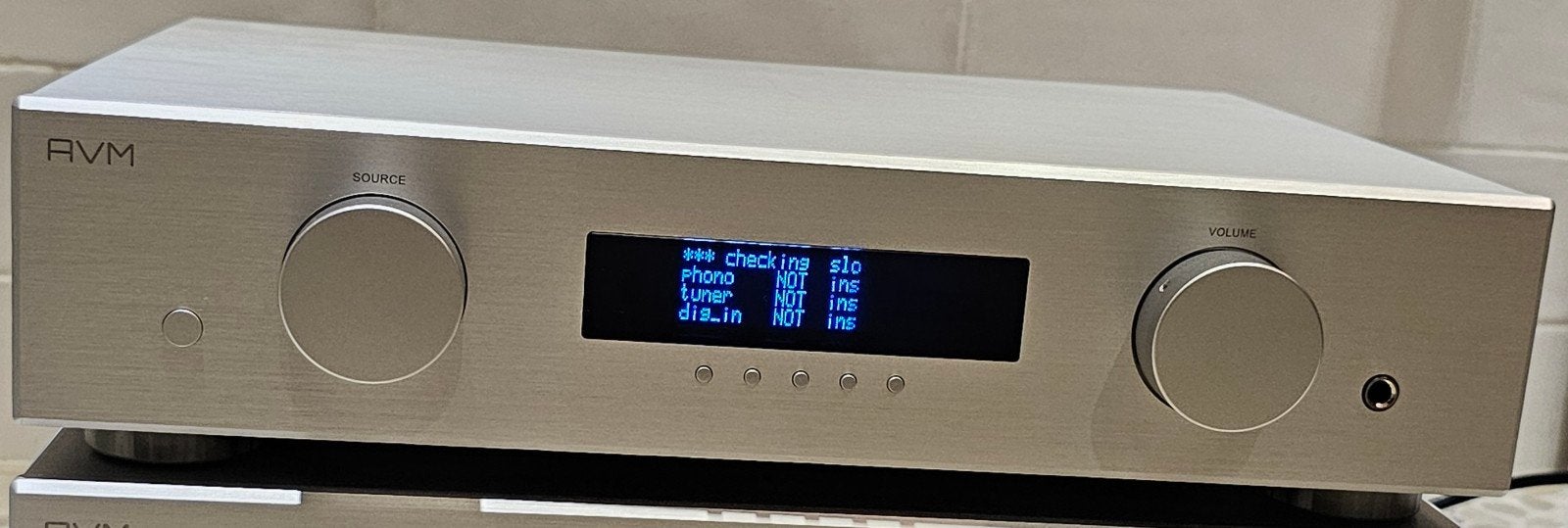 AVM A3.2 high end class D,2x175w, Germany made,zgan,garantie, Overige merken, Ophalen of Verzenden, Zo goed als nieuw, 120 watt of meer