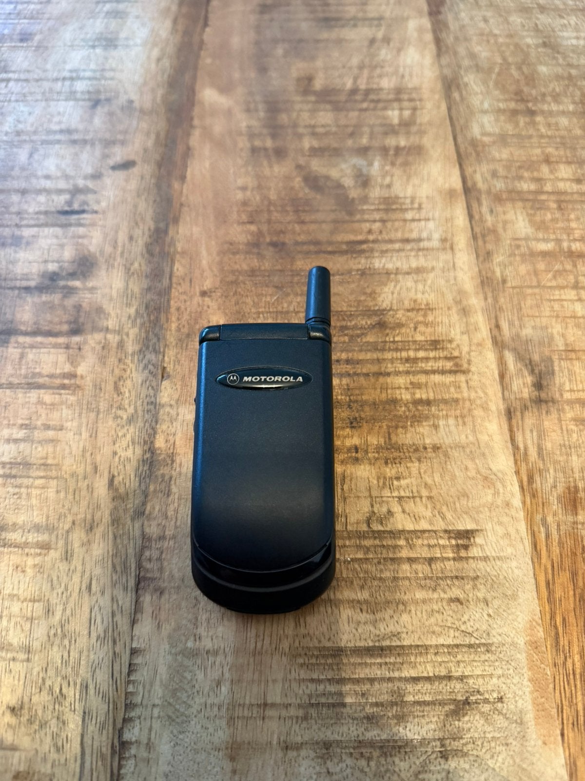 Motorola v3688, Telecommunicatie, Mobiele telefoons | Motorola, Overige modellen, Zwart, Ophalen of Verzenden, Zo goed als nieuw
