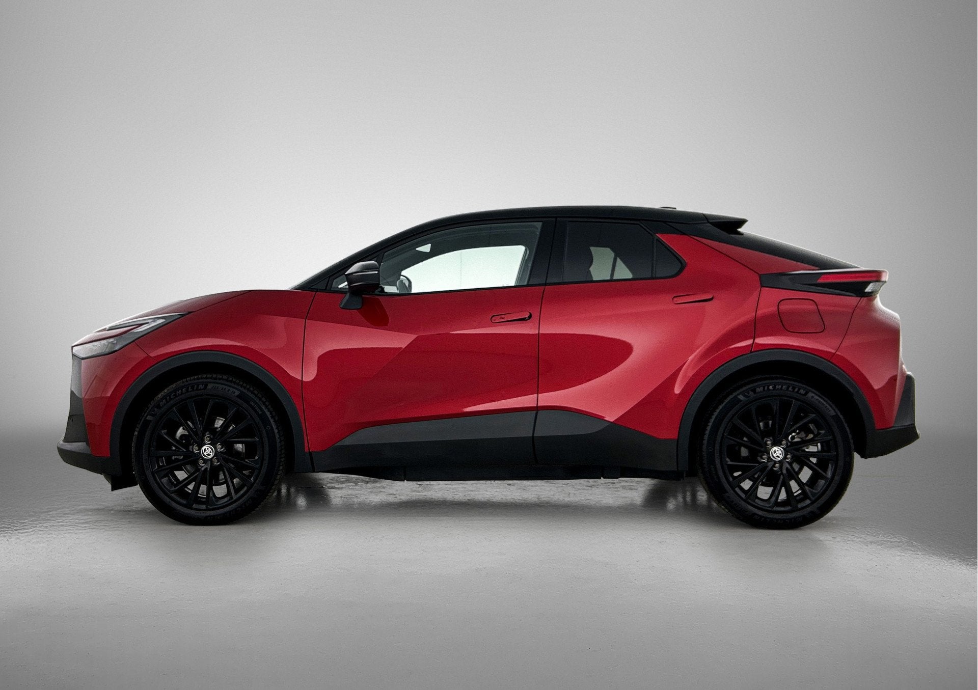 Toyota C-HR 2.0 Plug-in Hybrid 220 GR SPORT PLUS limited | J, Auto's, 12 maanden, 4 cilinders, Plug-in hybride, Bedrijf