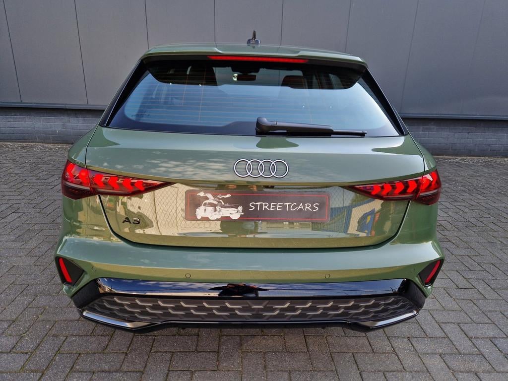 Audi A3 Sportback 35 TFSI 2xS-line/Pano/Virtual/ACC/Matrix/S, 12 maanden, Zwart, 4 cilinders, Leder en Stof