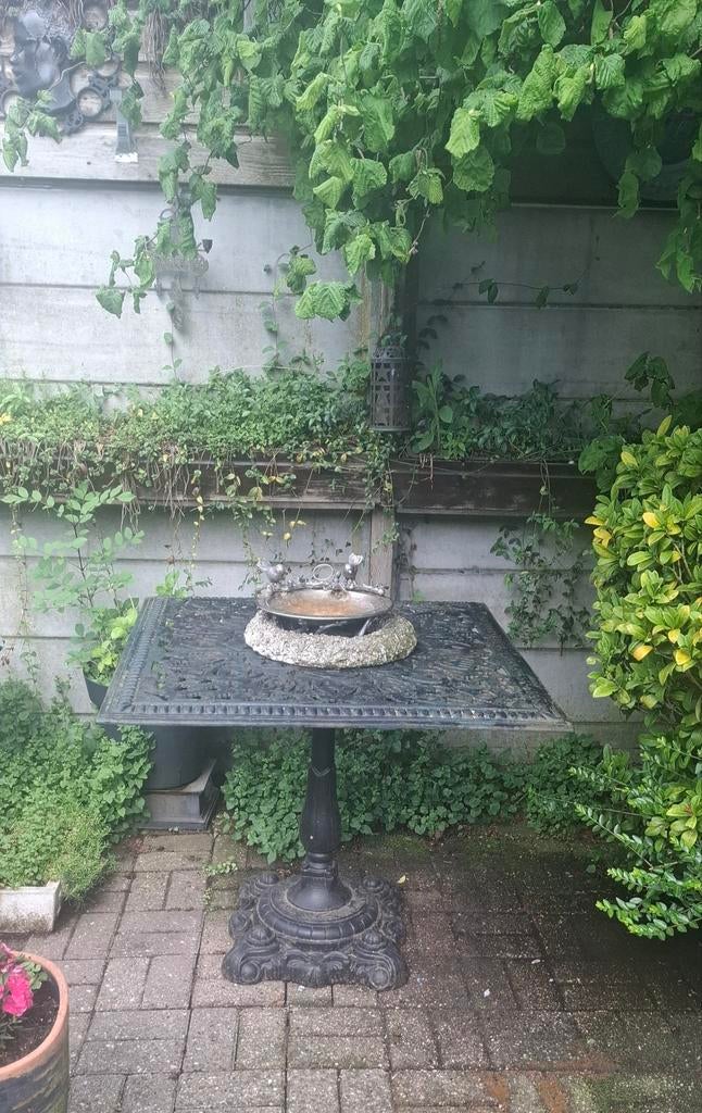 Zware gietijzeren tuintafel, Ophalen of Verzenden, Gebruikt