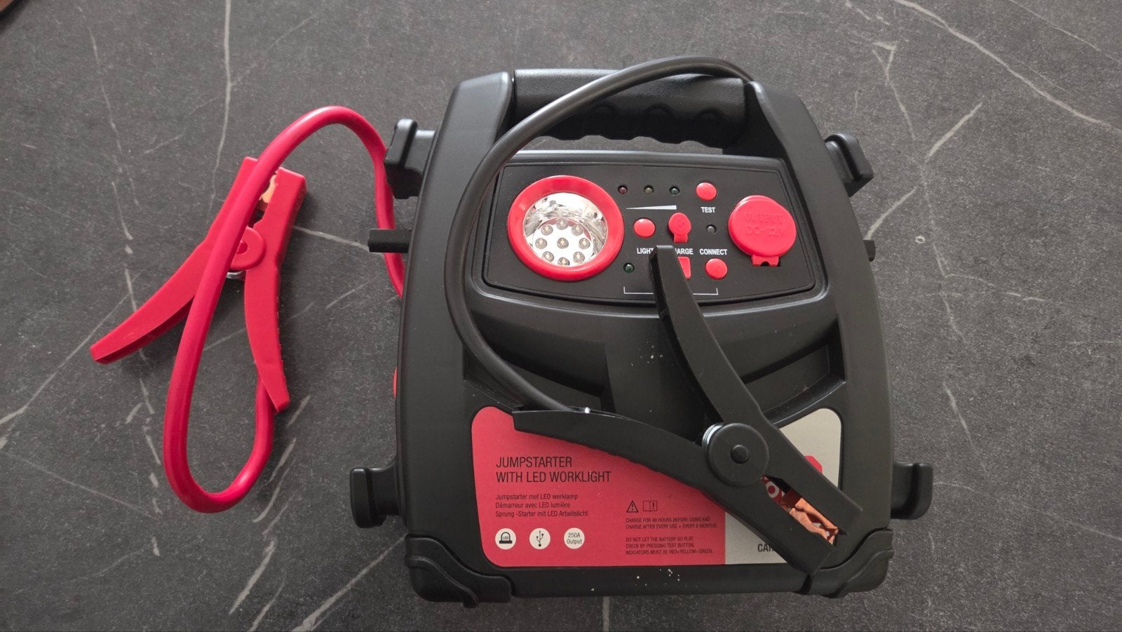 Carpoint Jumpstarter met LED-werklamp, Auto diversen, Jumpstarters, Ophalen, Gebruikt