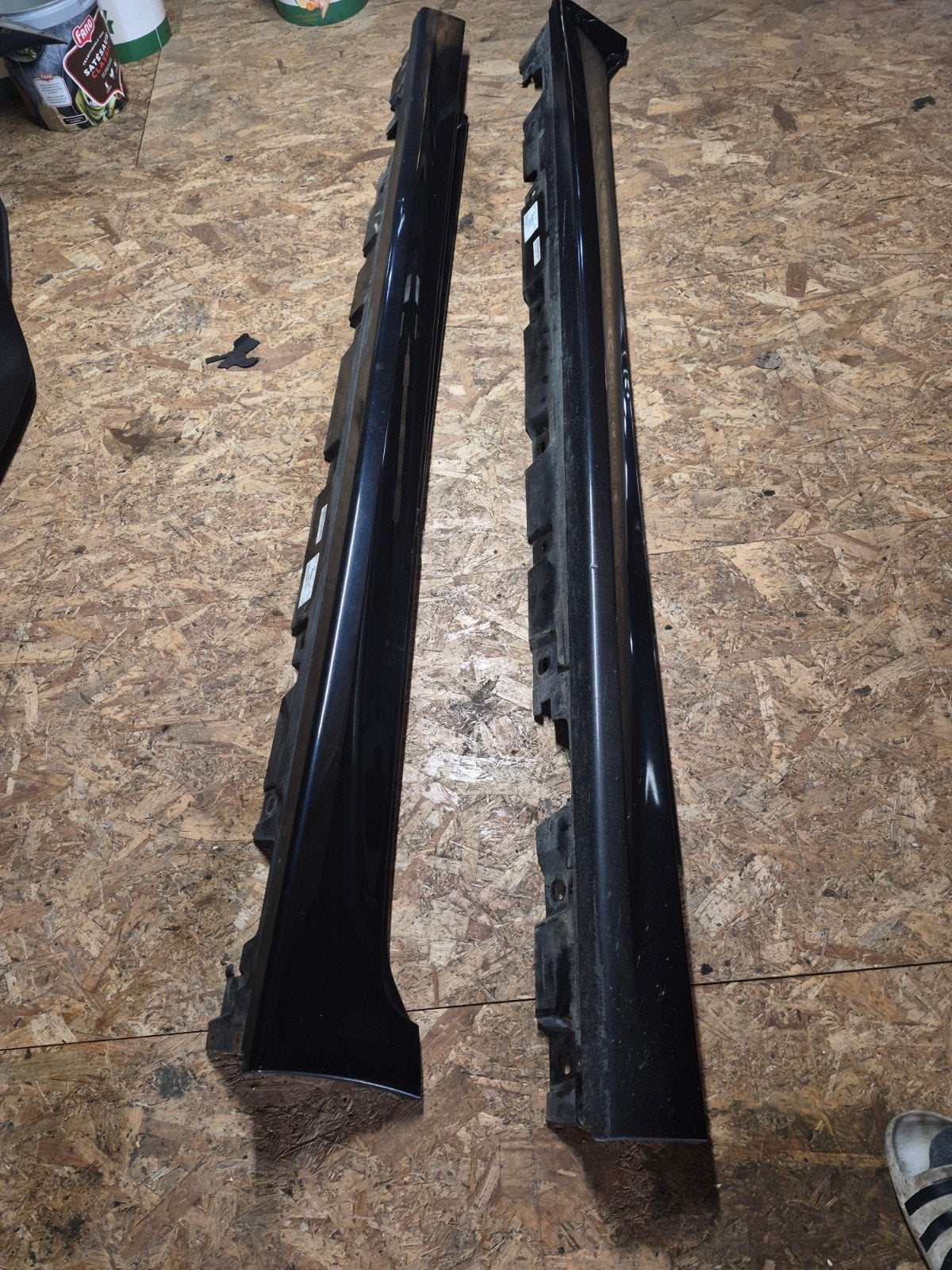 BMW F1x M-sport sideskirts Carbonzwart, BMW AG, Gebruikt, Info@bmw.de, Links