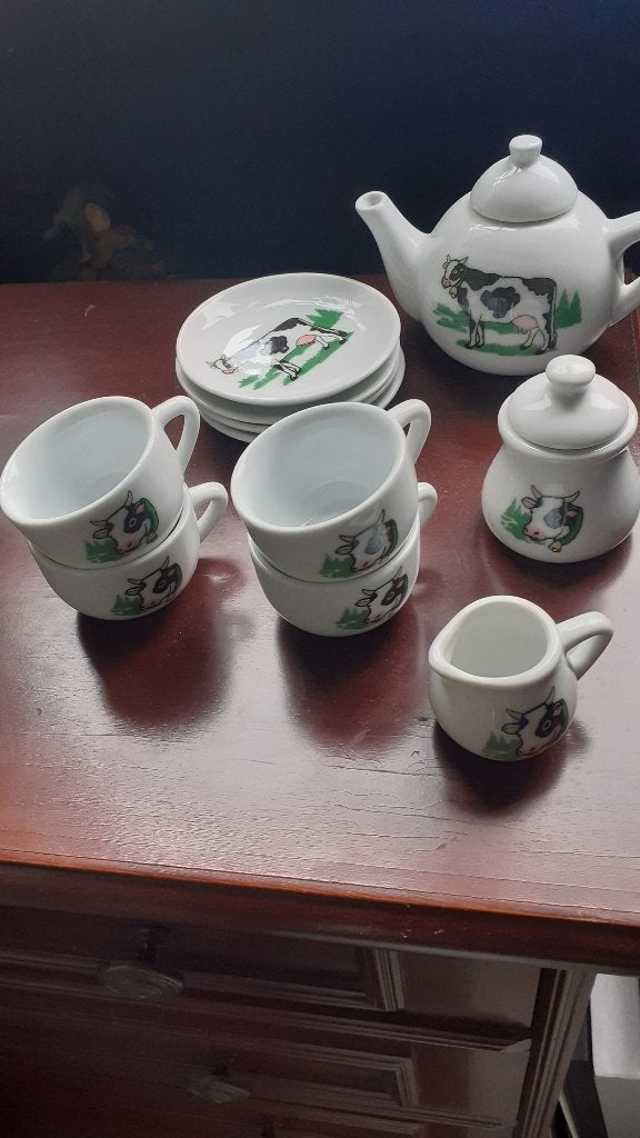 Koe kinderservies, Verzamelen, Ophalen of Verzenden, Zo goed als nieuw