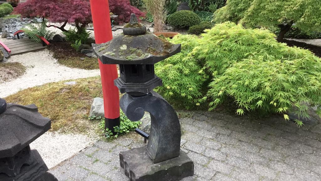 Japanse lantaarn, Tuin en Terras, Tuinbeelden, Ophalen of Verzenden, Zo goed als nieuw, Hout, Overige typen